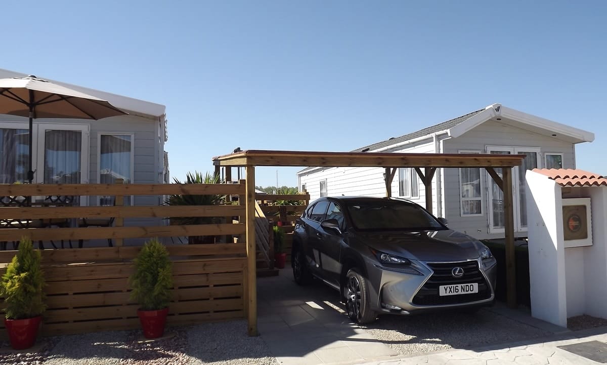 Mobile home decking example in Spain. Image four