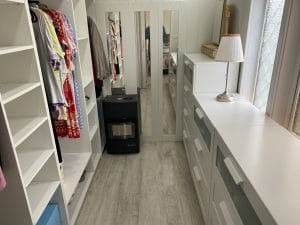 64LP Atlas Solitaire | Image of the bedroom storage area