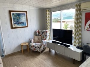 64LP Atlas Solitaire | Image of the lounge with TV