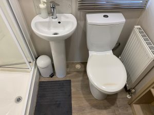 118LP Willerby Aspen ensuite